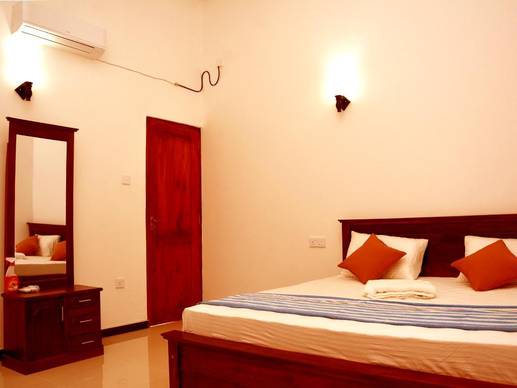 Reshani Guest House نيجومبو المظهر الخارجي الصورة