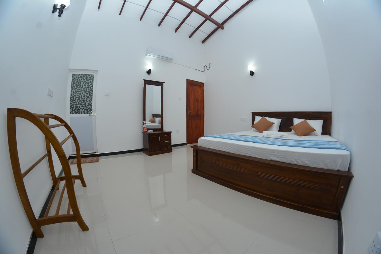 Reshani Guest House نيجومبو المظهر الخارجي الصورة