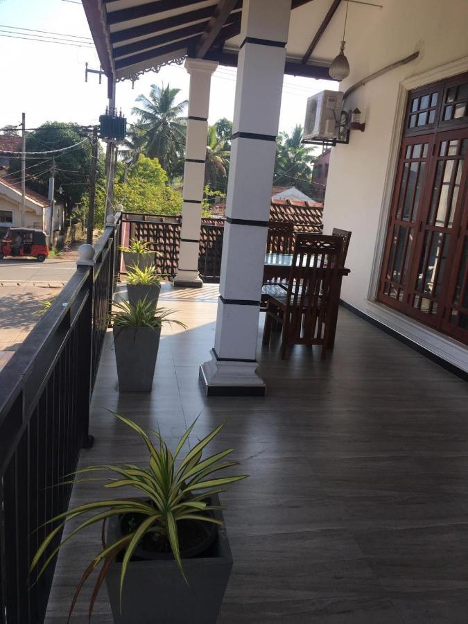 Reshani Guest House نيجومبو المظهر الخارجي الصورة