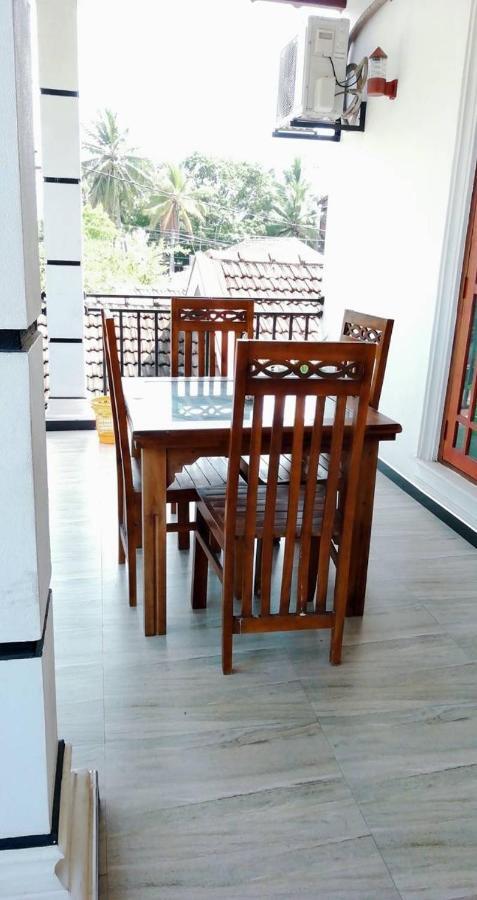 Reshani Guest House نيجومبو المظهر الخارجي الصورة