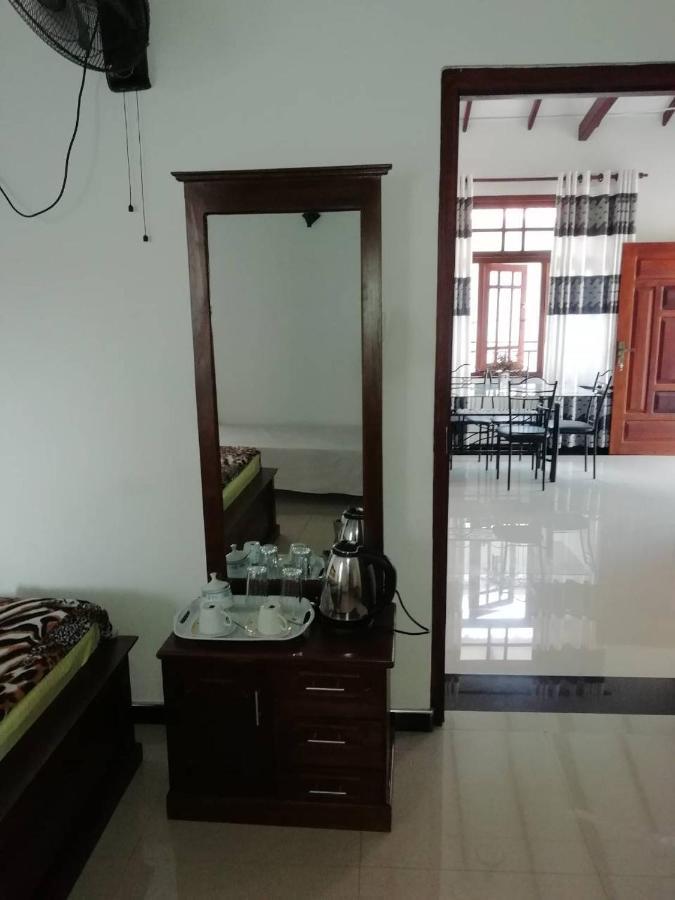 Reshani Guest House نيجومبو المظهر الخارجي الصورة