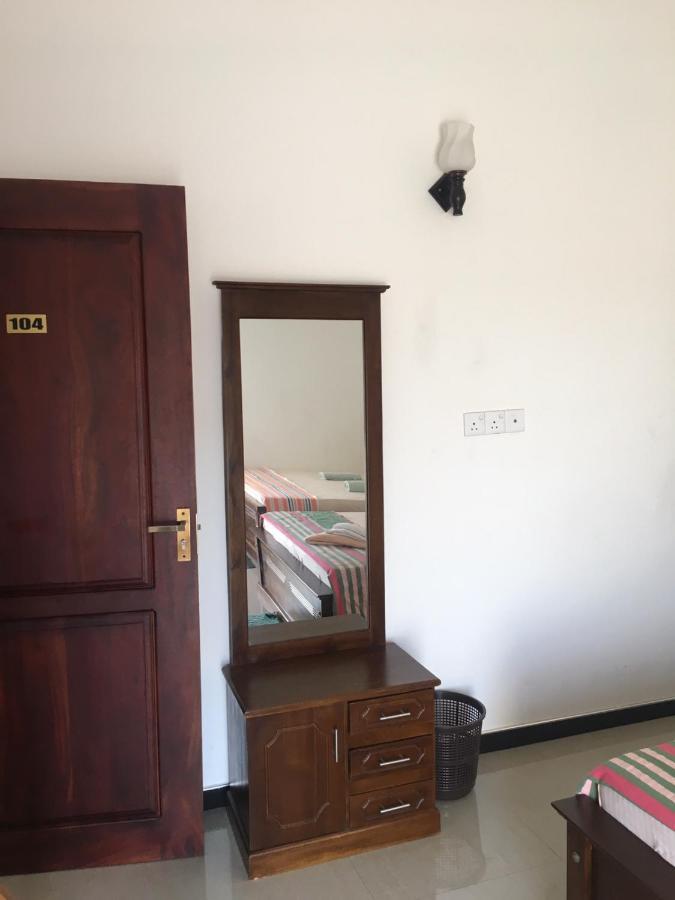 Reshani Guest House نيجومبو المظهر الخارجي الصورة