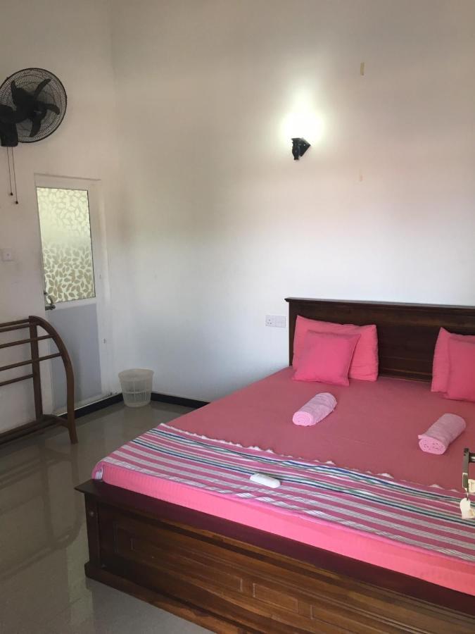 Reshani Guest House نيجومبو المظهر الخارجي الصورة